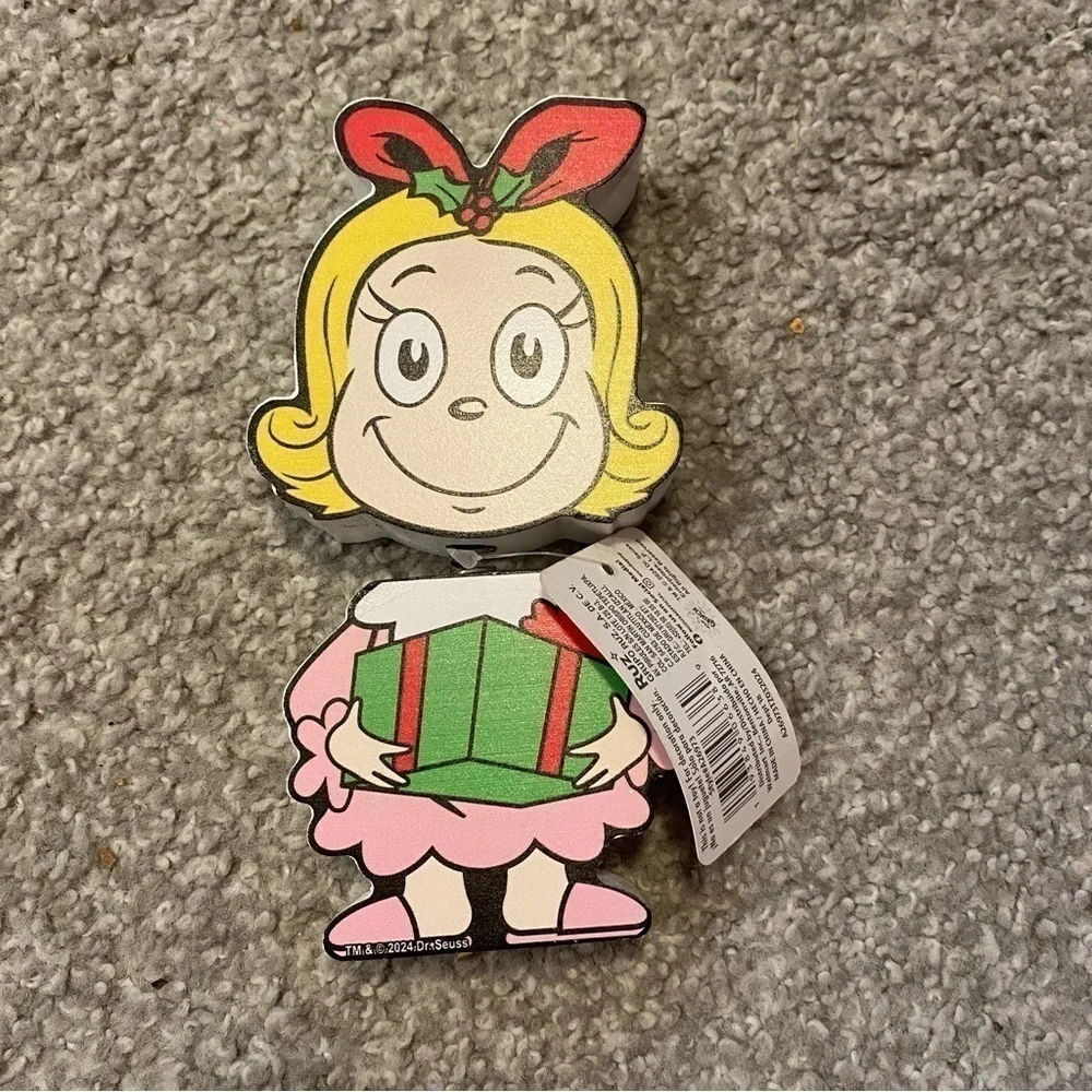 Grinch Cindy Lou Who Wood Bobble Head Christmas Decoration NEW Dr. Seuss